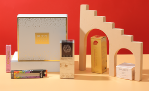 Paper Makeup Seasonal Box With High Quality