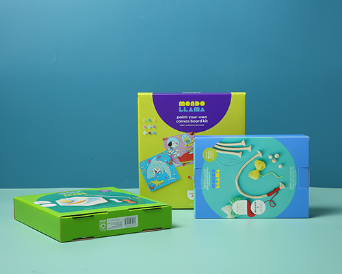  Patterned Waterproof Stationery Packaging Box for Schools with Flap